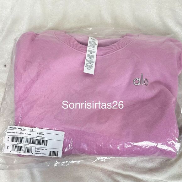 Alo Yoga Accolade Crew Neck Pullover Valentine’s Candy Heart Pink NWT Size S - Picture 15 of 16